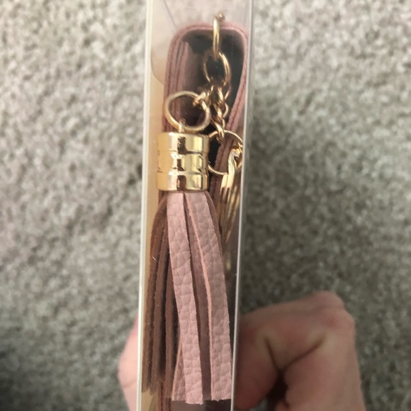 Brand new! Lark and Ives collection card purse and nail kit - Picture 3 of 10